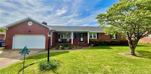 1109 Five Forks Rd, Virginia Beach, VA, 23455-4809 | Card Image