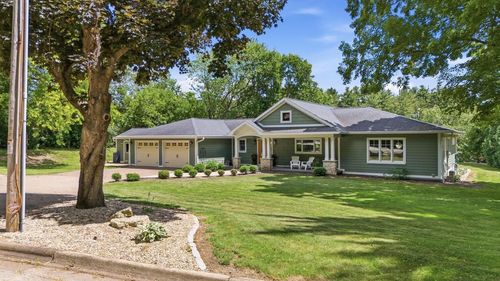 437 River St, Black River Falls, WI, 54615-1057 | Card Image