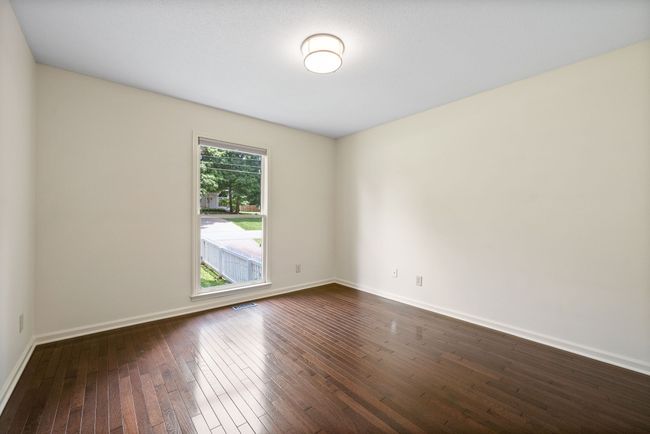 810 Burton Trl, House other with 3 bedrooms, 2 bathrooms and 4 parking in Adams TN | Image 20