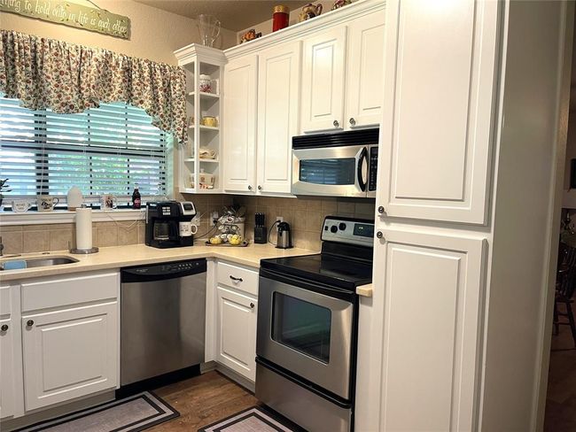 403 N Hall St, House other with 5 bedrooms, 3 bathrooms and null parking in Fairfield TX | Image 35