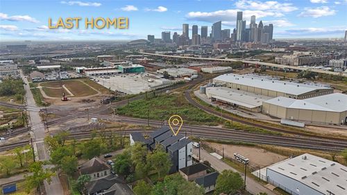 1604 Mary St, Houston, TX, 77026-7338 | Card Image