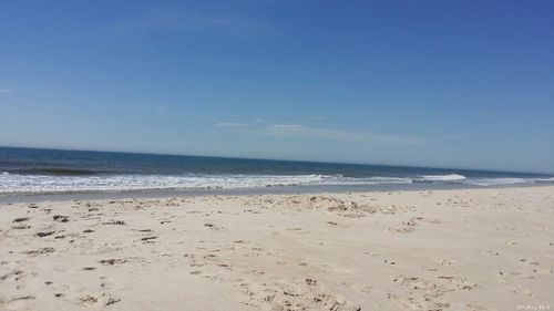900 Dune Rd, Westhampton Beach, NY, 11978-2908 | Card Image