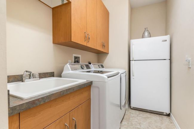 Laundry Room | Image 38