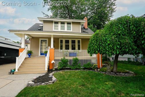 545 Eureka Rd, Wyandotte, MI, 48192-5708 | Card Image