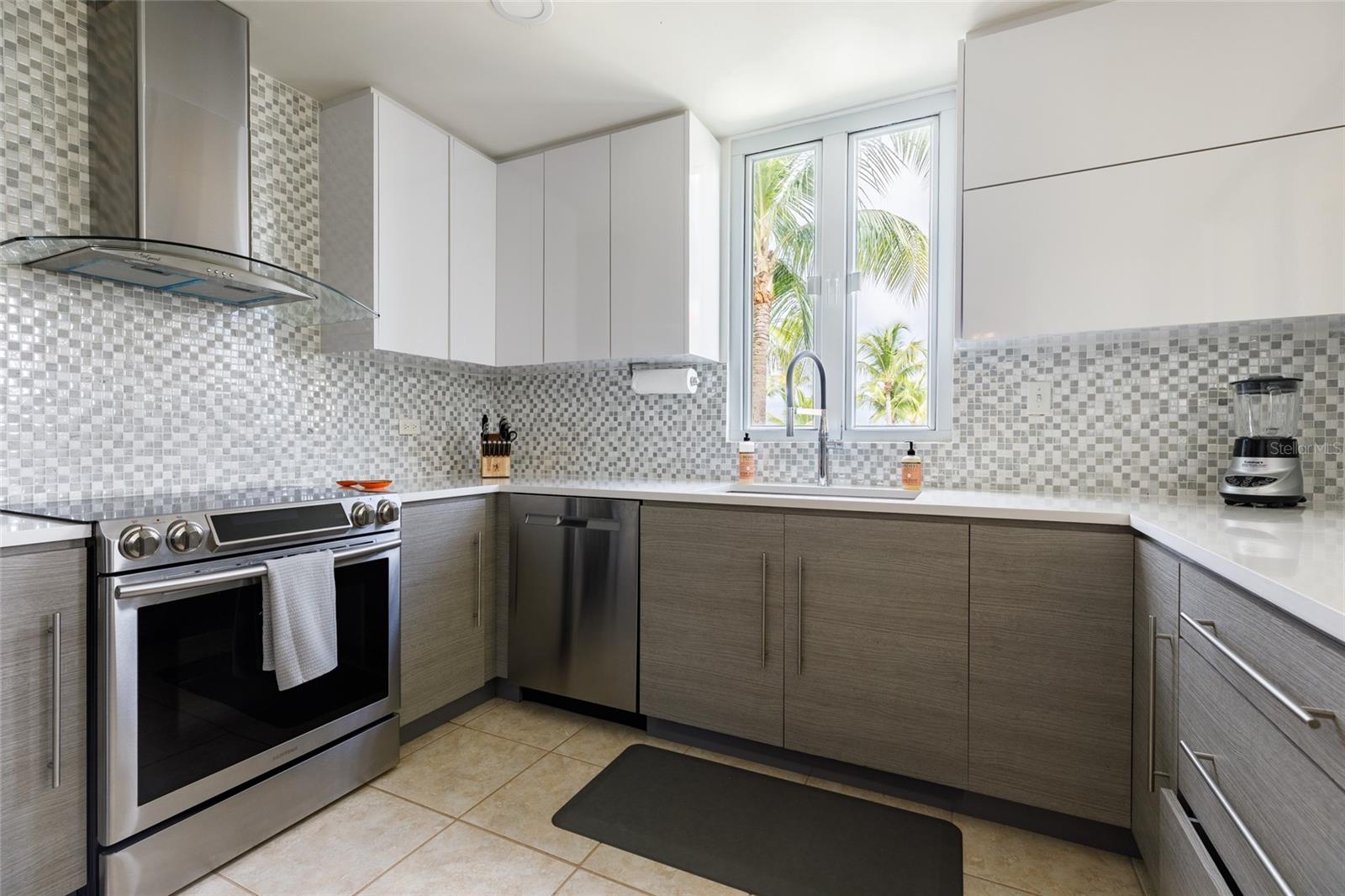 Residential en venta en HUMACAO, 300 THE MARBELLA CLUB, 1963 m²