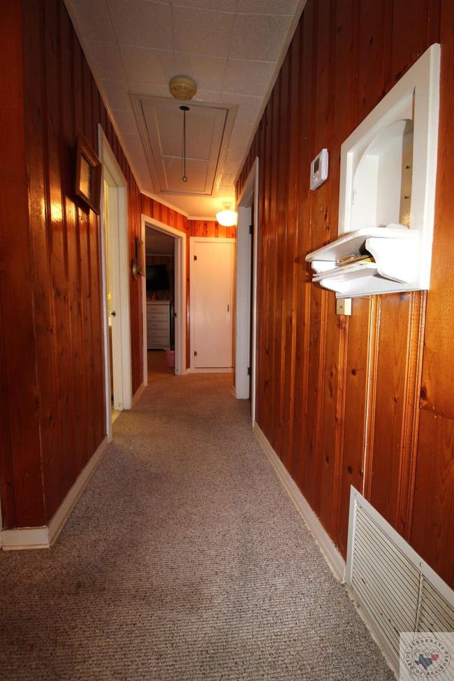 400 Main St, House other with 3 bedrooms, 1 bathrooms and null parking in Hooks TX | Image 16