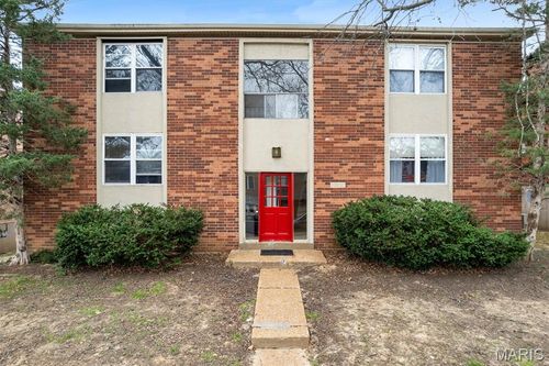10031 Willdan Drive, St Louis, MO, 63123 | Card Image