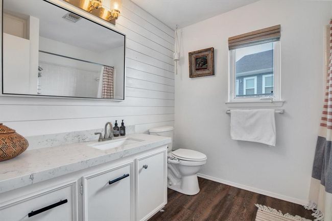 354 Ling Street, House other with 3 bedrooms, 3 bathrooms and 1 parking in Bayou Vista TX | Image 37