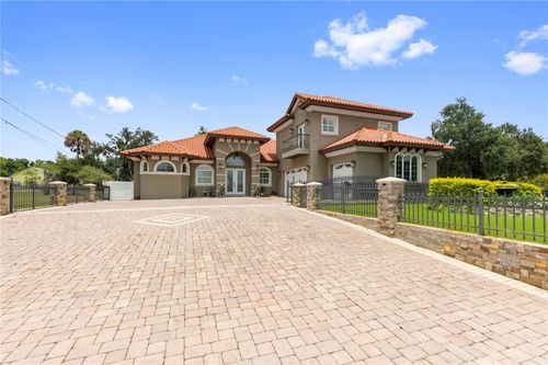 2101 W Bearss Ave, Tampa, FL, 33618-1913 | Card Image