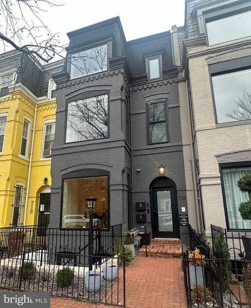 1-718 6th St Ne, WASHINGTON, DC, 20002-4648 | Card Image