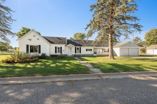 414 6th Ave Se, Little Falls, MN, 56345-3552 | Card Image