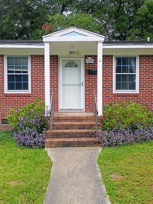 3855 Hottinger Ave, North Charleston, SC, 29405-7019 | Card Image