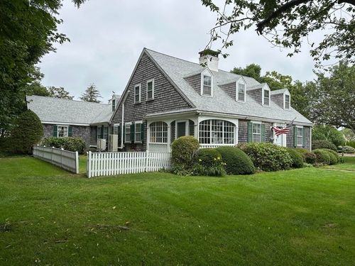 109 Pleasant St, South Yarmouth, MA, 02664-4548 | Card Image