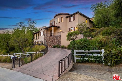 55 Coolwater Rd, Bell Canyon, CA, 91307-1005 | Card Image