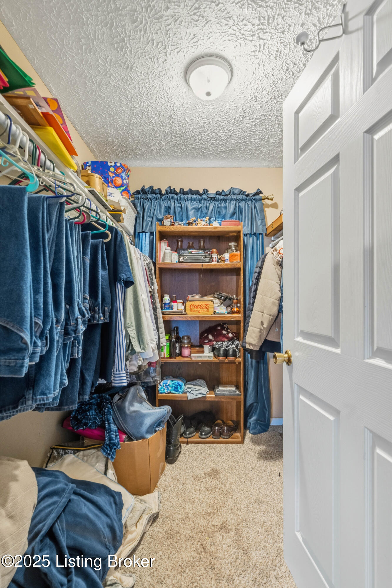 Residential in Pleasureville 4