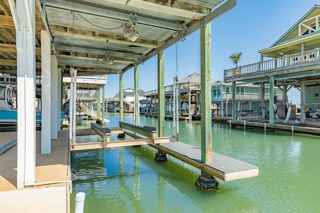 247 Schooner Dr, House other with 3 bedrooms, 2 bathrooms and 5 parking in Freeport TX | Image 32