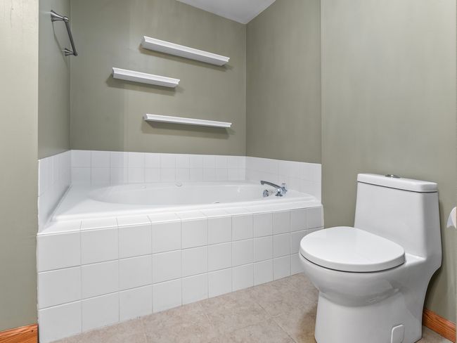 1874 Wisteria Dr, Townhouse with 2 bedrooms, 2 bathrooms and 1 parking in Aurora IL | Image 19