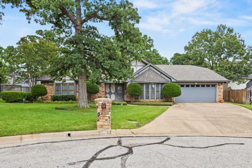 3603 Ivywild Ct, Arlington, TX, 76016-3045 | Card Image