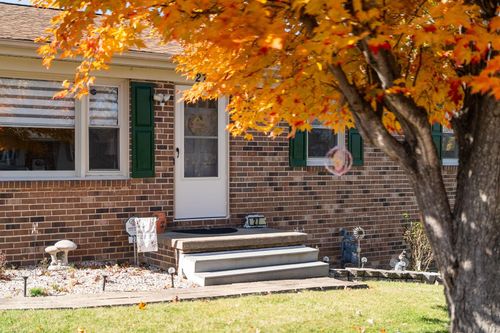 27 Bingham St, Verona, VA, 24482-2619 | Card Image