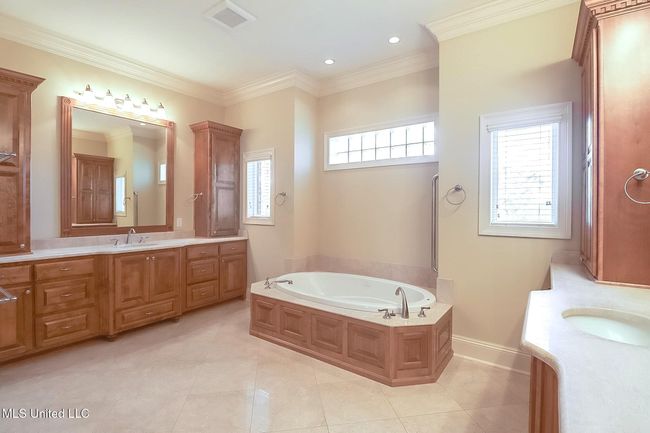 primary bath | Image 32