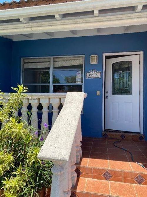2225 Sw 21st Ter, Miami, FL, 33145-3502 | Card Image