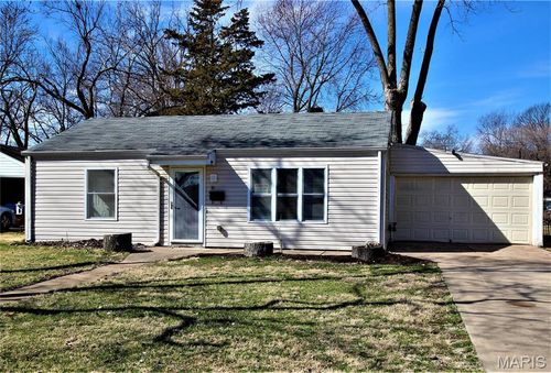 31 Florval Dr, Florissant, MO, 63031-3841 | Card Image