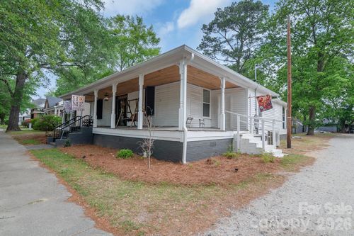 226 Huger St, Cheraw, SC, 29520-2618 | Card Image