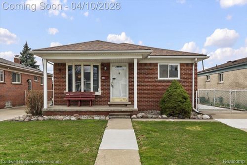 13080 Poplar St, Southgate, MI, 48195-2448 | Card Image