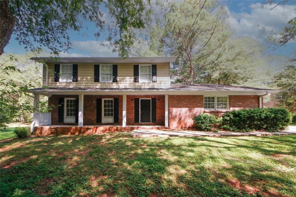 Eagle Woods Cir, Lithonia, GA 30038