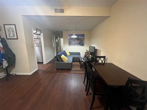 apt-207-1910 Robbins Pl, Austin, TX, 78705-5351 | Card Image