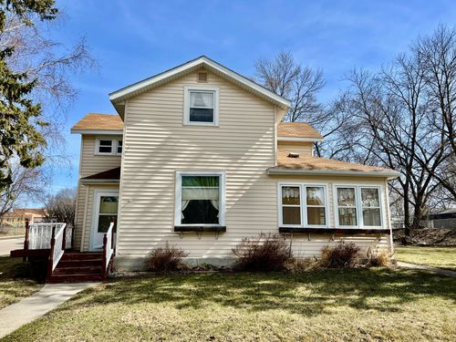 24 4th St Nw, Ortonville, MN, 56278-1447 | Card Image