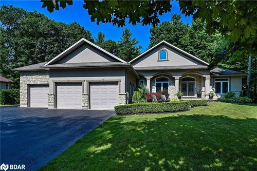 {{alt}} | Card Image