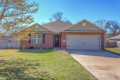 2805 Glendale St, Broken Arrow, OK, 74011-6212 | Card Image
