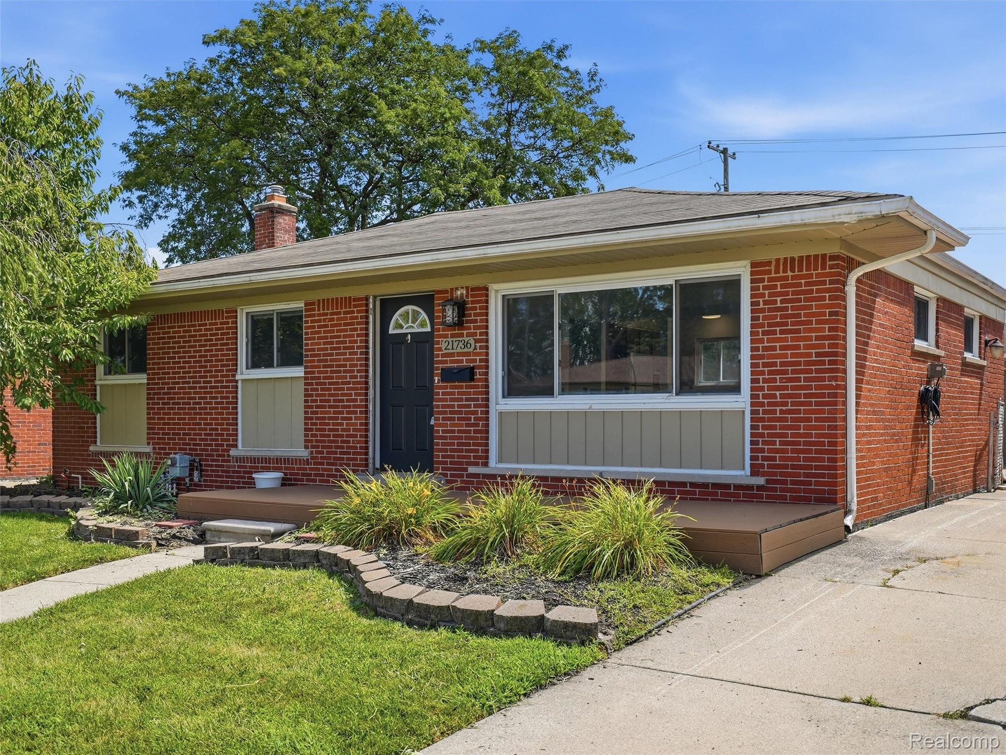 Residential in St Clair Shores 4