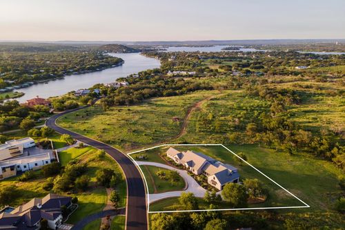 111 Rock N Robyn Trl, Horseshoe Bay, TX, 78657-6029 | Card Image