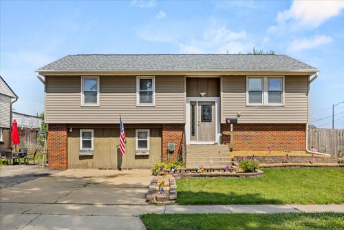 305 Hickory Ave, Romeoville, IL, 60446-1629 | Card Image