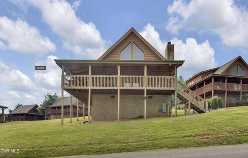 1815 Trout Way, Sevierville, TN, 37862-7270 | Card Image