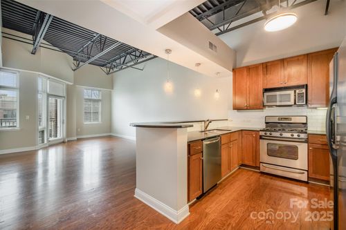 unit-208-3920 Sharon Rd, Charlotte, NC, 28211-6613 | Card Image