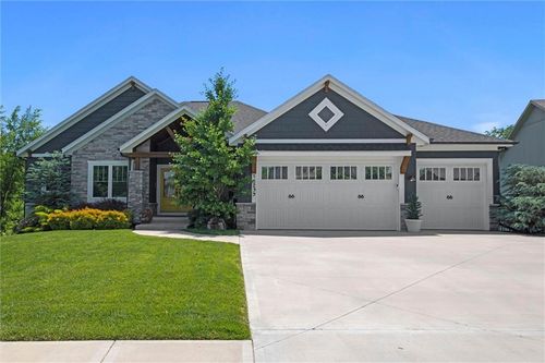 11239 S Crestone St, Olathe, KS, 66061-6610 | Card Image
