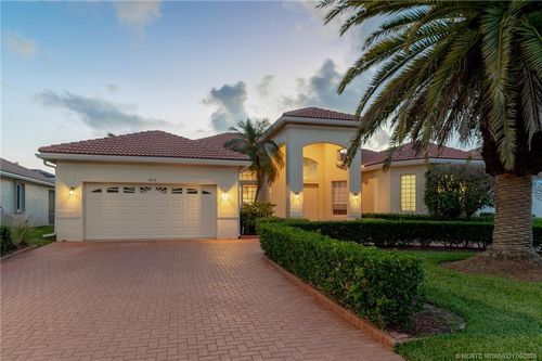 2216 Se Stonehaven Rd, Port St Lucie, FL, 34952-6000 | Card Image