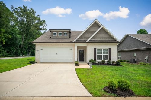 1400 Village Loop, Cookeville, TN, 38501-3332 | Card Image
