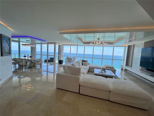 apt-2016-16425 Collins Ave, Sunny Isles Beach, FL, 33160-4542 | Card Image