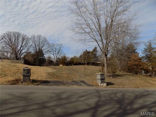 1102 Sycamore Dr, Rolla, MO, 65401-3823 | Card Image