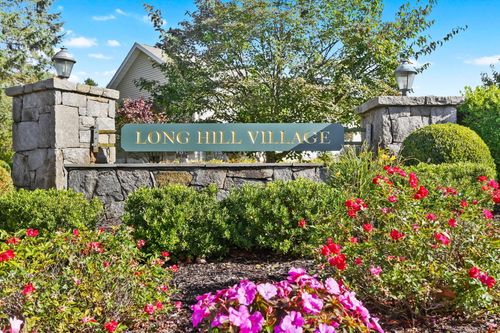 17 Rainbow Dr, Trumbull, CT, 06611-2460 | Card Image