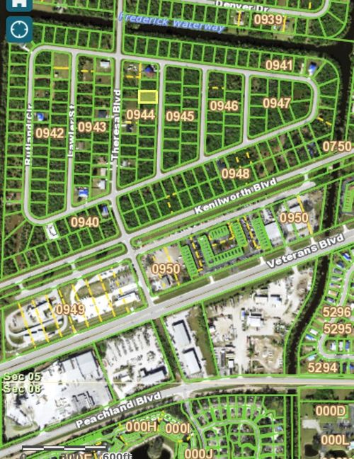 327 Findlay St, Port Charlotte, FL, 33954 | Card Image