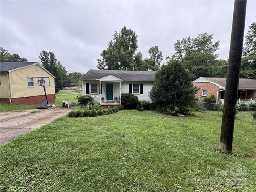 503 Caroline Ave, Lowell, NC, 28098-1640 | Card Image