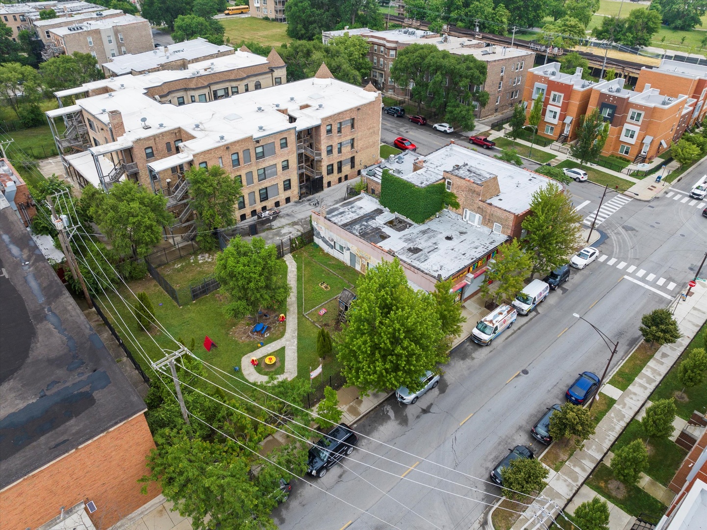 Commercial Sale in Chicago 3