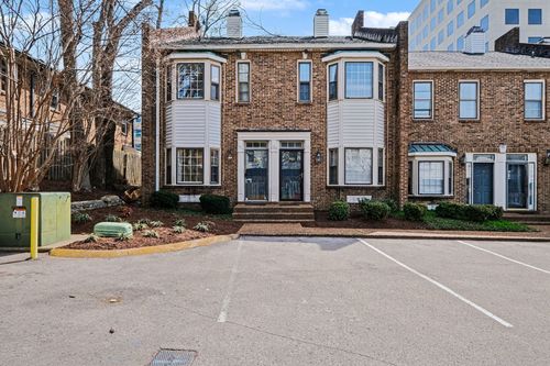109 Fairmont Pl, Nashville, TN, 37203-1003 | Card Image