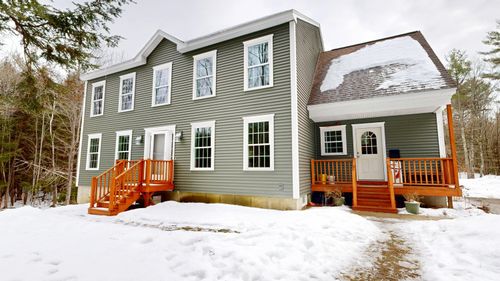 141 Bradbury Street, Lewiston, ME, 04240 | Card Image