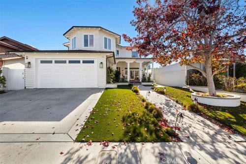 1740 1st Pl, Manhattan Beach, CA, 90266-6501 | Card Image